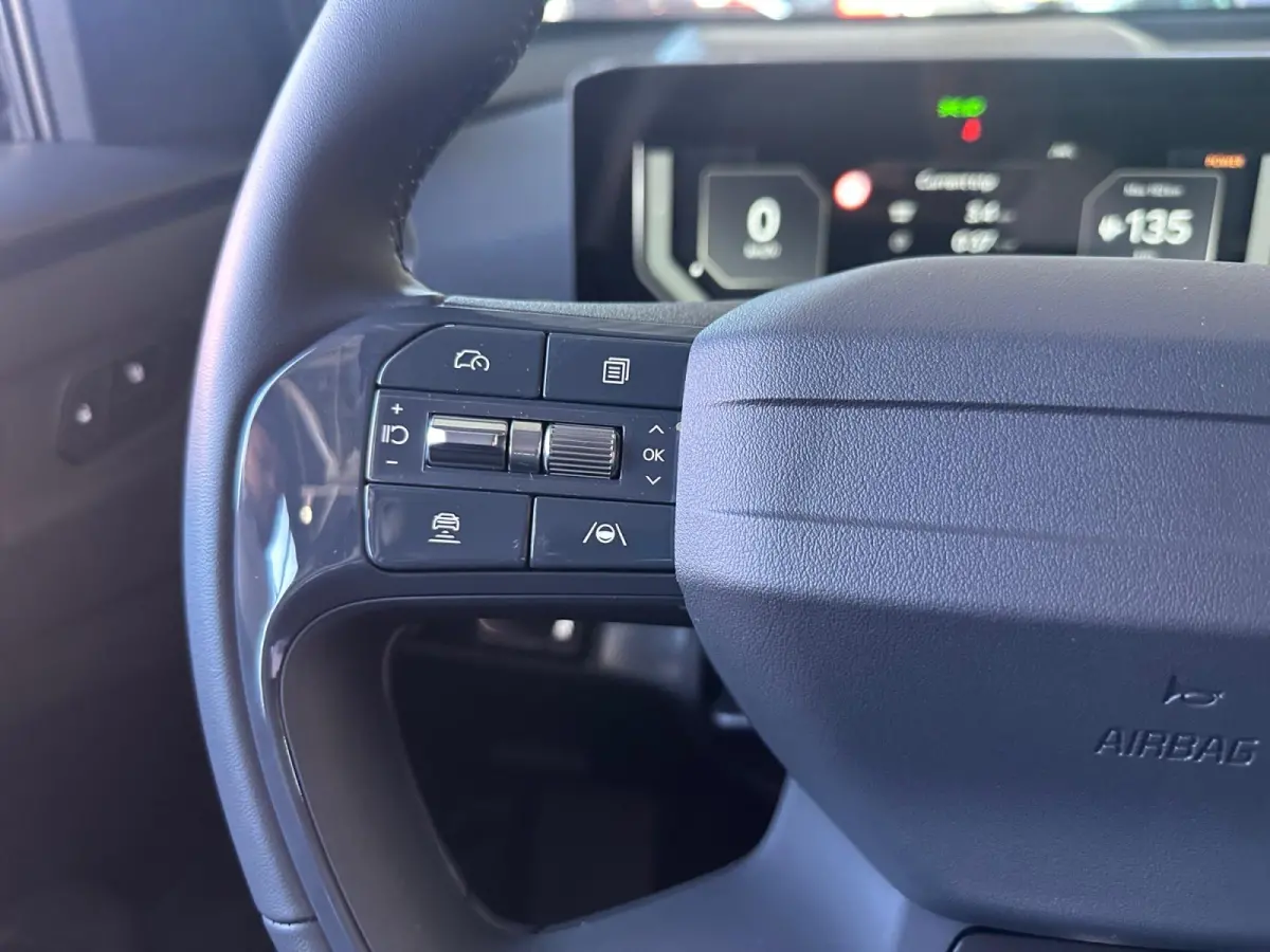 Air 81.4 kWh | NIEUW TE BESTELLEN | 3000,- INRUILKORTING | Stoel & Stuurverwarming | Rijbereik tot 530km | Wireless auto/carplay |