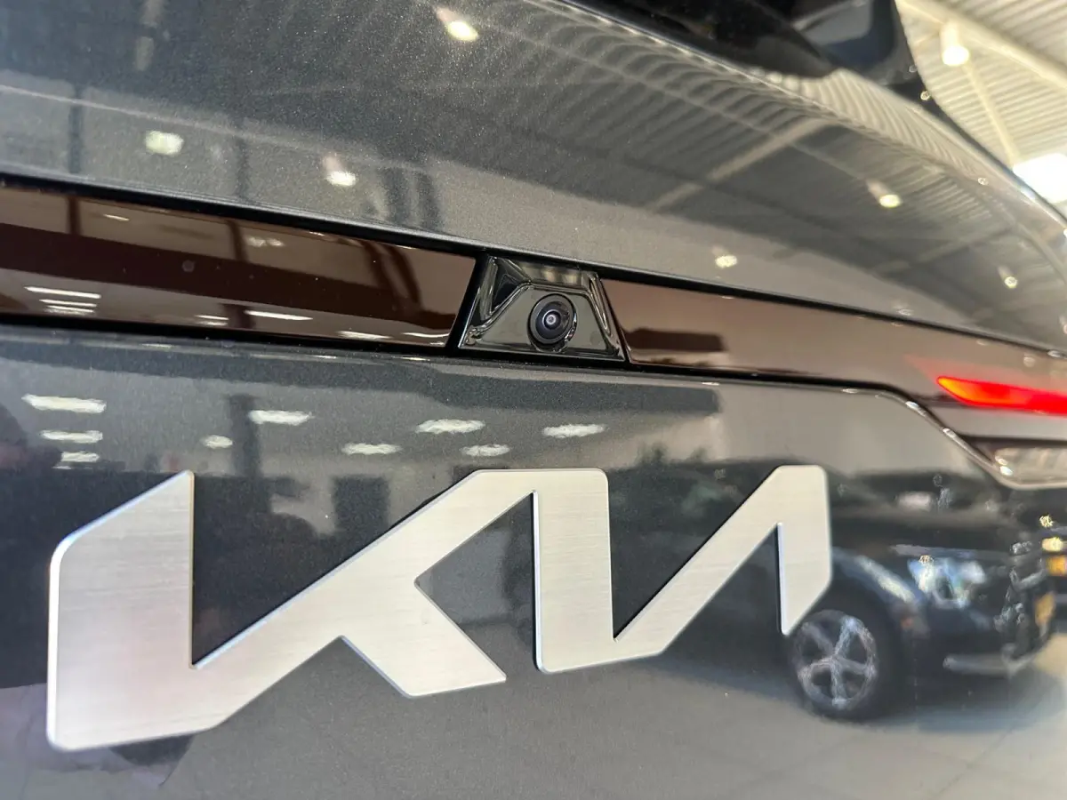 Air 81.4 kWh | NIEUW TE BESTELLEN | 3000,- INRUILKORTING | Stoel & Stuurverwarming | Rijbereik tot 530km | Wireless auto/carplay |