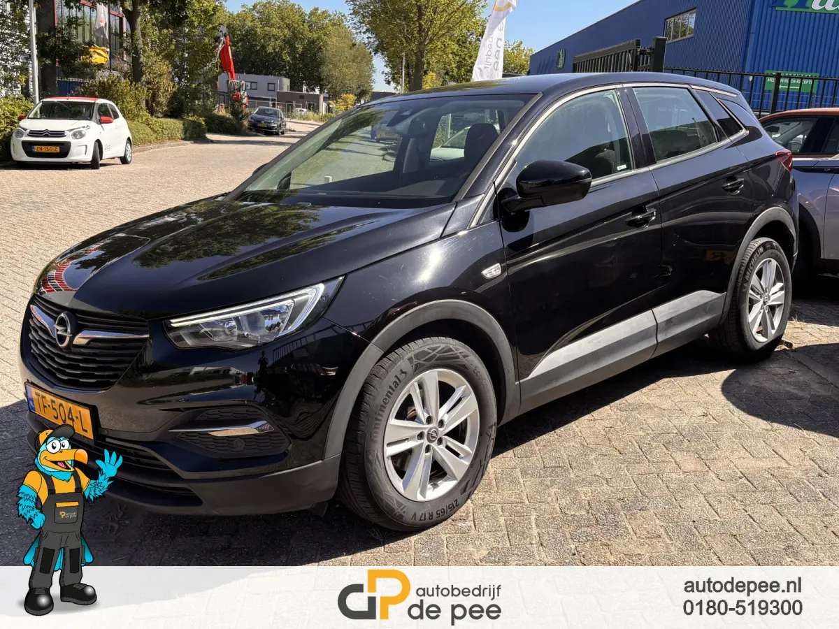 1.2 Turbo Online Edition GARANTIE/AUTOMAAT/NW.DISTRI/CARPLAY/CRUISE/CLIMA/TREKHAAK/PARK.SENS. V+A rijklaarprijs!