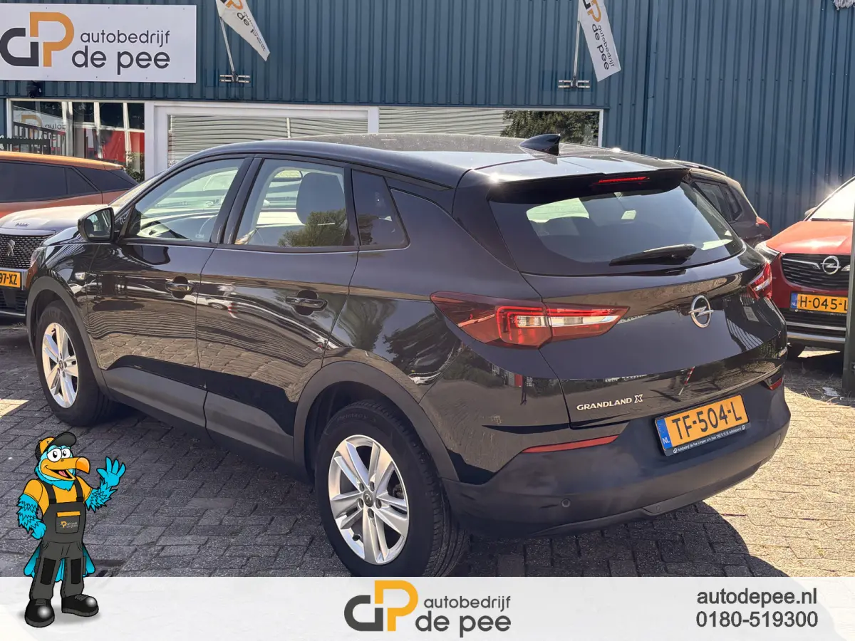1.2 Turbo Online Edition GARANTIE/AUTOMAAT/NW.DISTRI/CARPLAY/CRUISE/CLIMA/TREKHAAK/PARK.SENS. V+A rijklaarprijs!