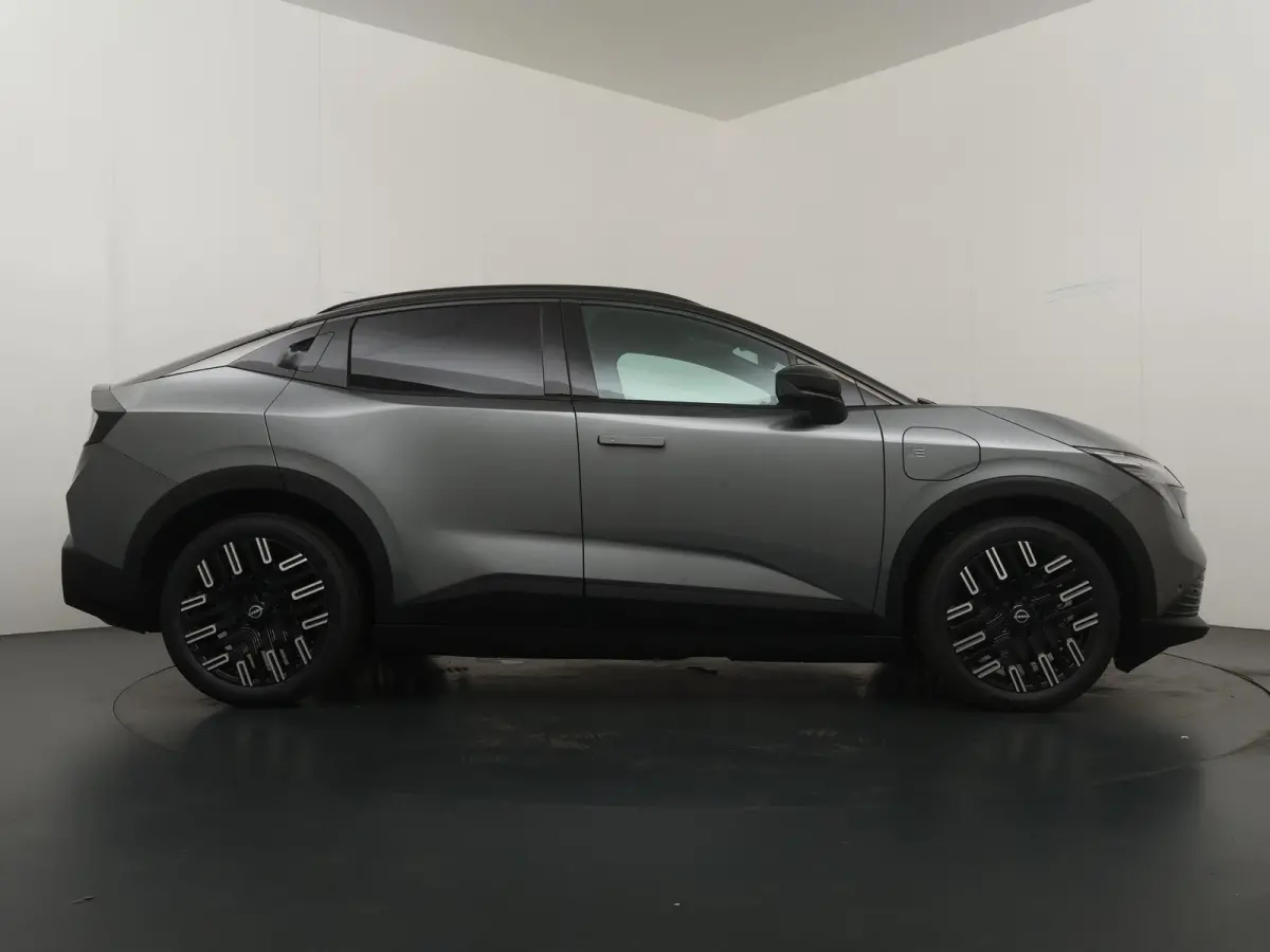 Evolve 75 kWh | Nu tijdelijk met €500,- voorraadkorting! | €2.000,- inruilvoordeel | Warmtepomp | Stoel- en stuurverwarming | Pro-Pilot Assist | 622km WLTP rijbereik | Dimbaar panoramada