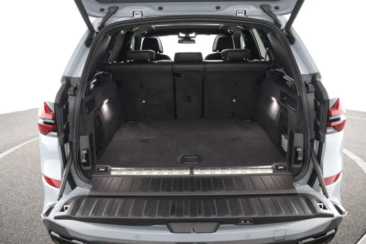 xDrive50e | SOH 100%| Sport Pakket Pro | Panoramadak | Harman Kardon | Stoelverwarming Voor & Achter | Individual Dashboard Leder  | 22'' LM
