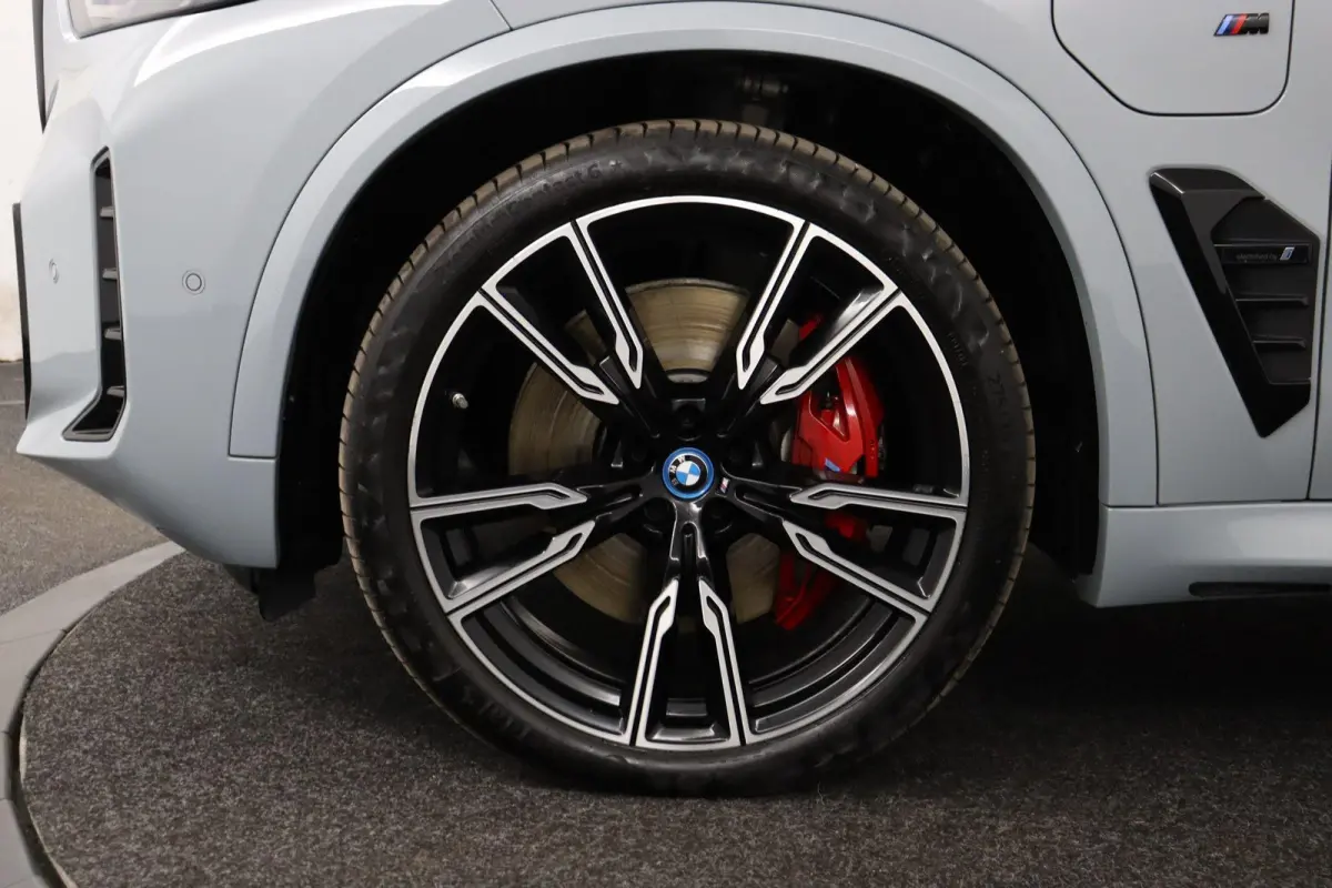 xDrive50e | SOH 100%| Sport Pakket Pro | Panoramadak | Harman Kardon | Stoelverwarming Voor & Achter | Individual Dashboard Leder  | 22'' LM