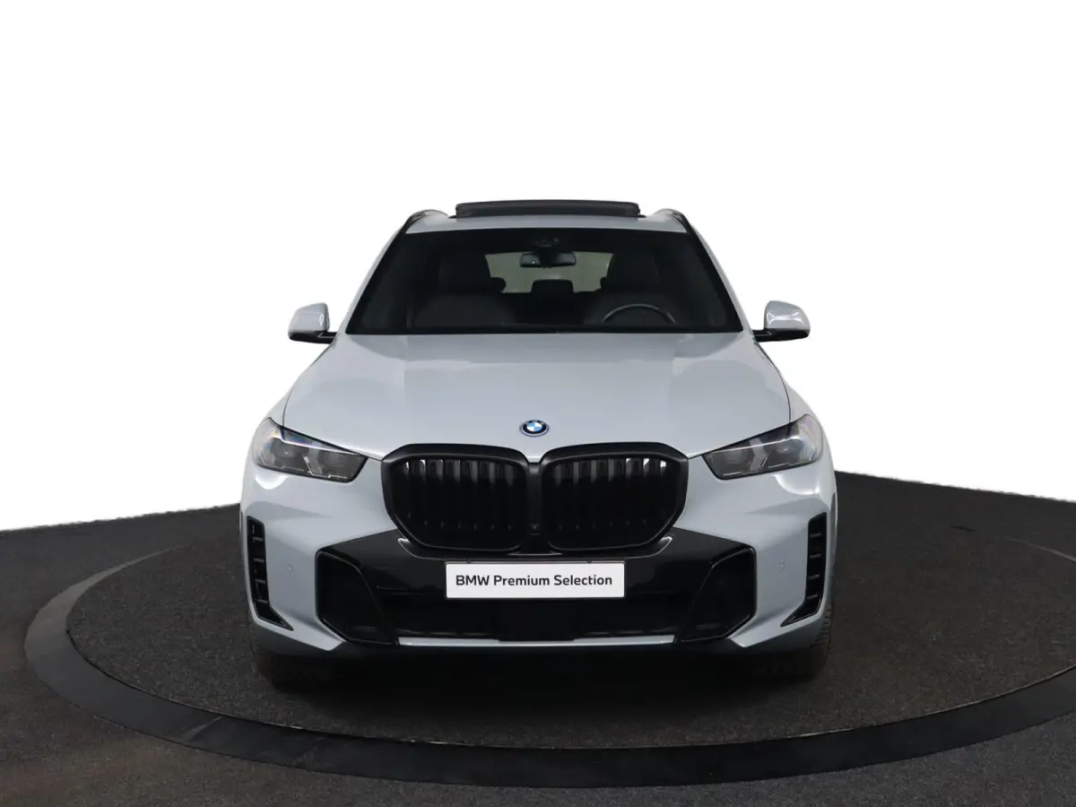 xDrive50e | SOH 100%| Sport Pakket Pro | Panoramadak | Harman Kardon | Stoelverwarming Voor & Achter | Individual Dashboard Leder  | 22'' LM