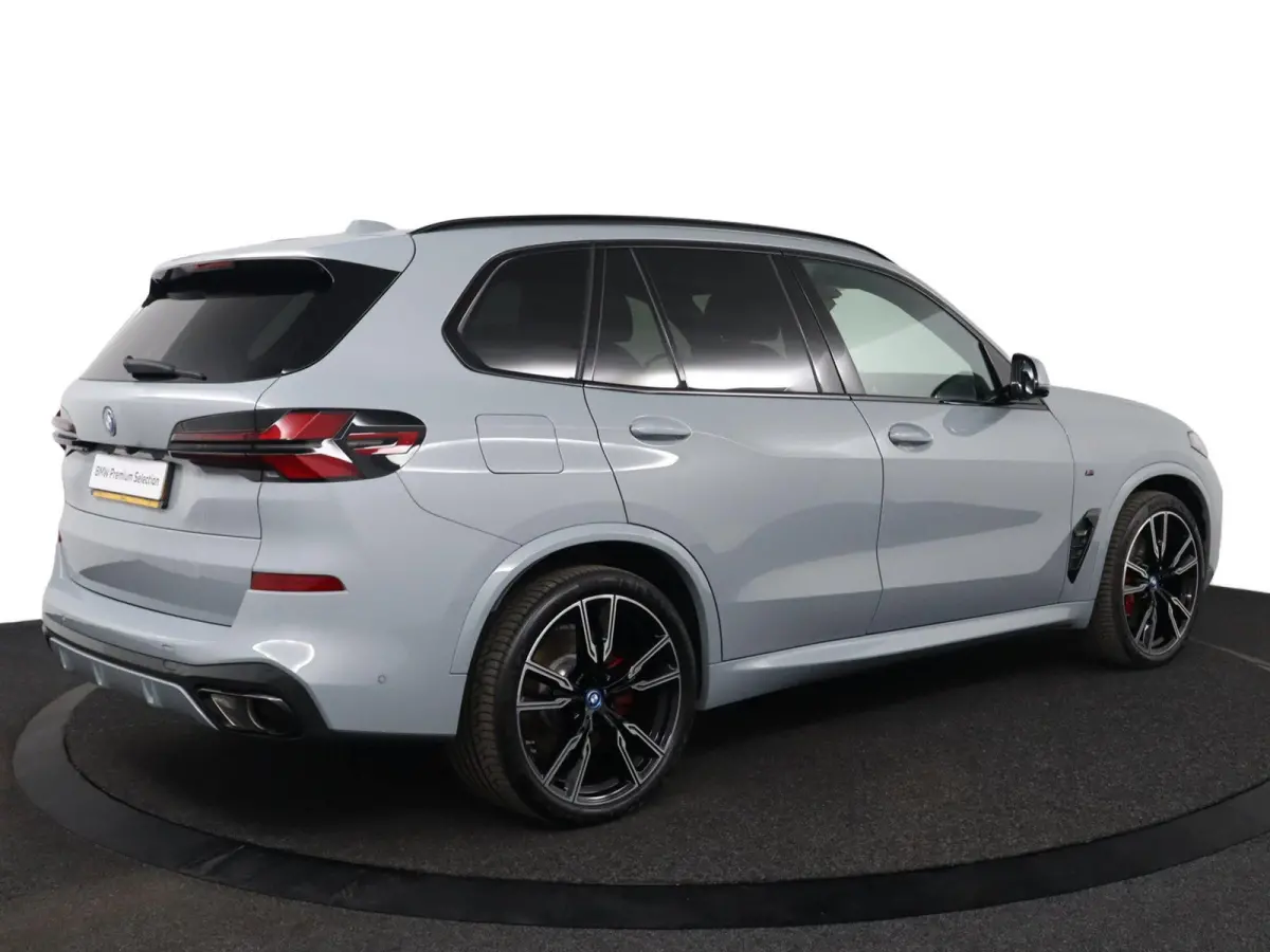 xDrive50e | SOH 100%| Sport Pakket Pro | Panoramadak | Harman Kardon | Stoelverwarming Voor & Achter | Individual Dashboard Leder  | 22'' LM