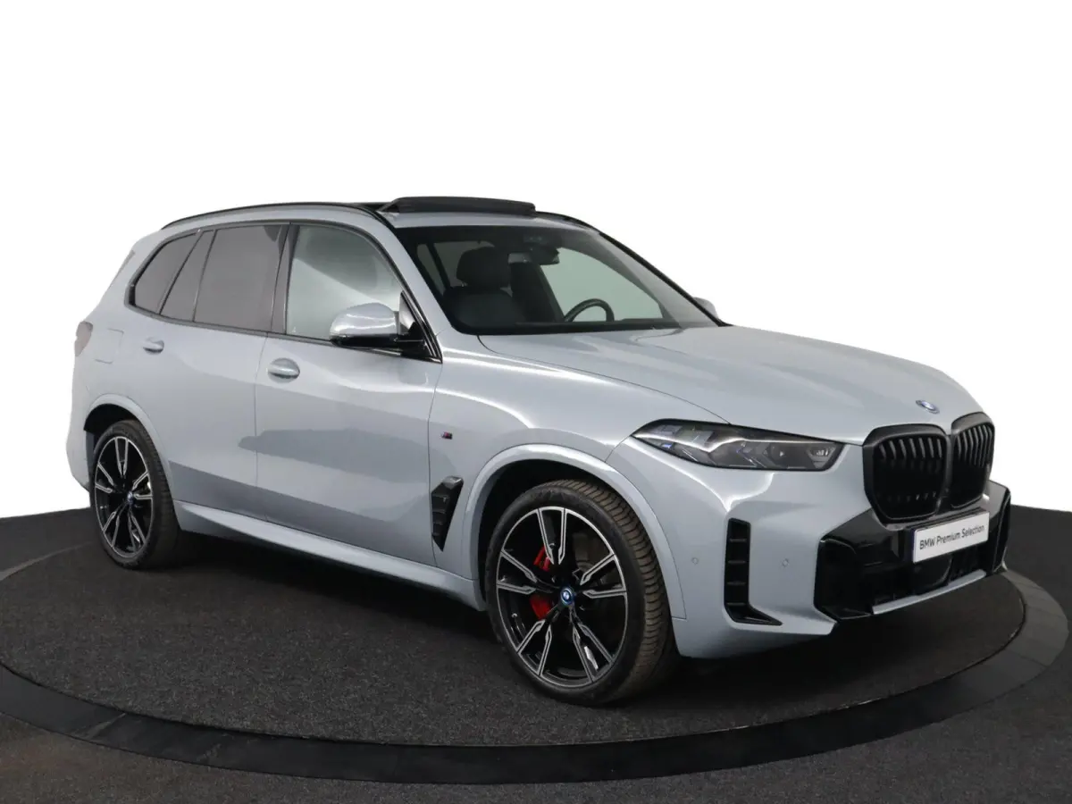 xDrive50e | SOH 100%| Sport Pakket Pro | Panoramadak | Harman Kardon | Stoelverwarming Voor & Achter | Individual Dashboard Leder  | 22'' LM