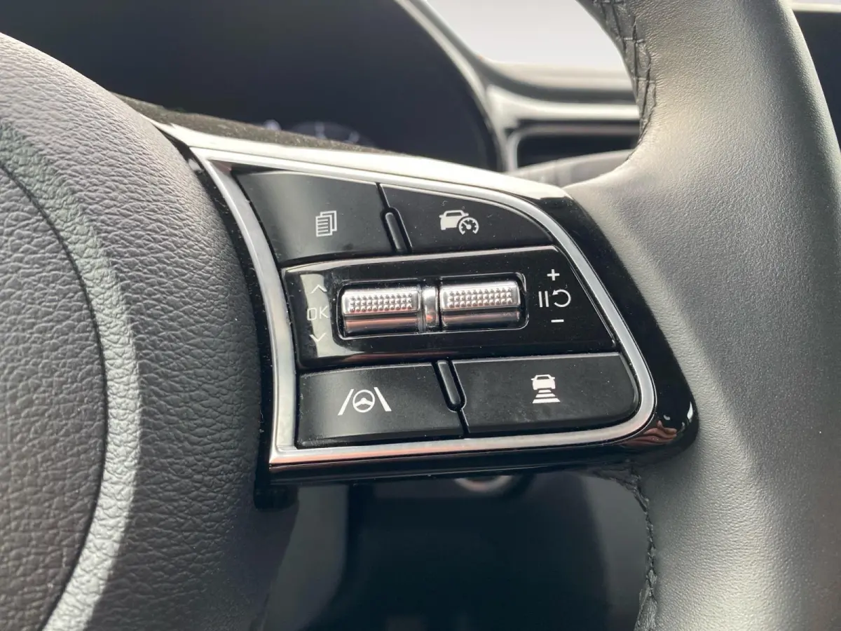 1.5T DynamicPlusLine | Automaat | Stoel + stuur verwarming | Navigatie | Climate control | Elektrische achterklep