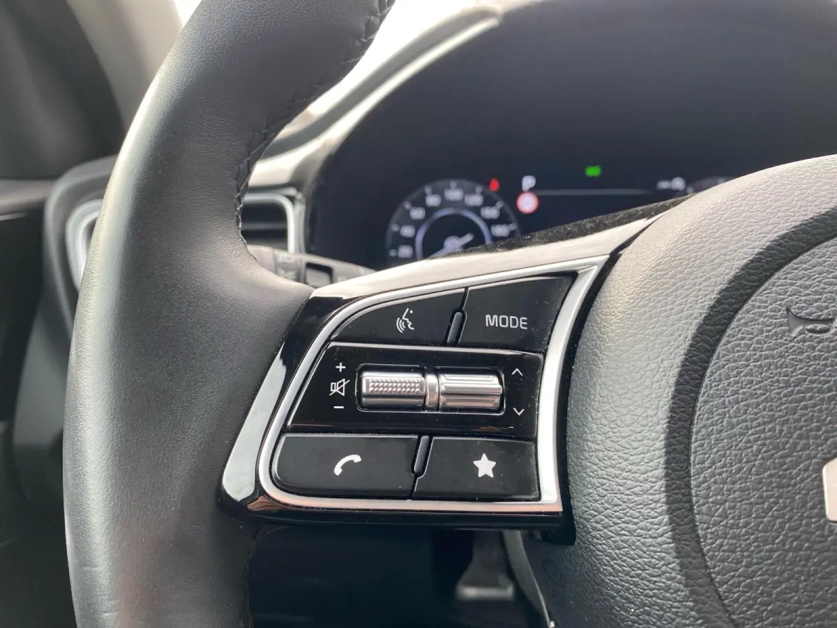 1.5T DynamicPlusLine | Automaat | Stoel + stuur verwarming | Navigatie | Climate control | Elektrische achterklep