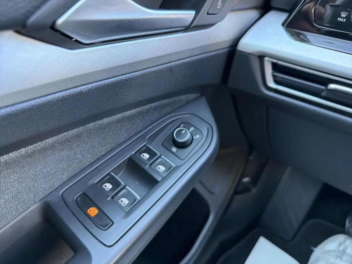 1.0 TSI LIFE CAMERA/ACC/STOELVERW/CARPLAY