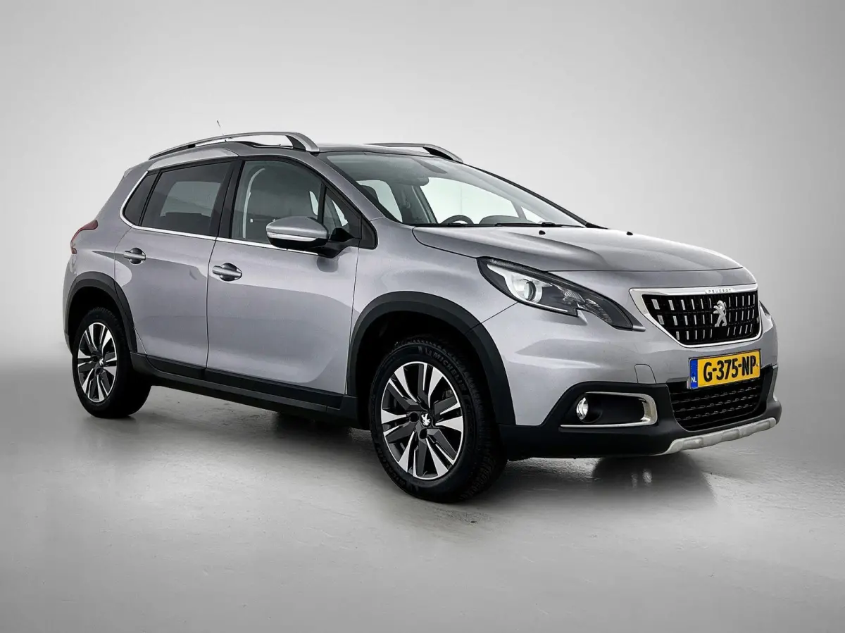 1.2 110pk Allure | Trekhaak | Glazendak | Navigatie | Climate Control | Cruise Control | 16"LMV | Camera | Apple Carplay/Android Auto |