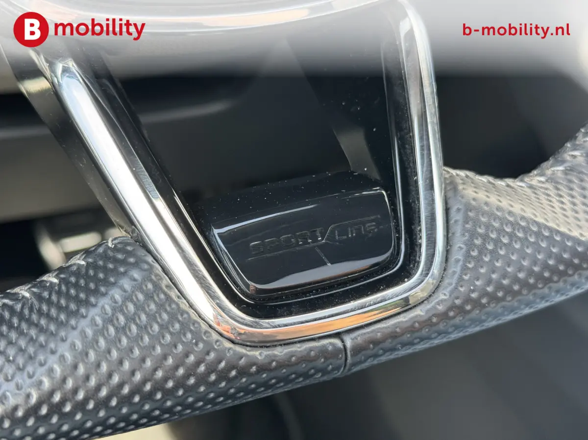 1.5 TSI Sportline Business 150PK DSG Automaat Panoramadak | Achteruitrijcamera | DAB | Stoelverwarming | Sportstoelen