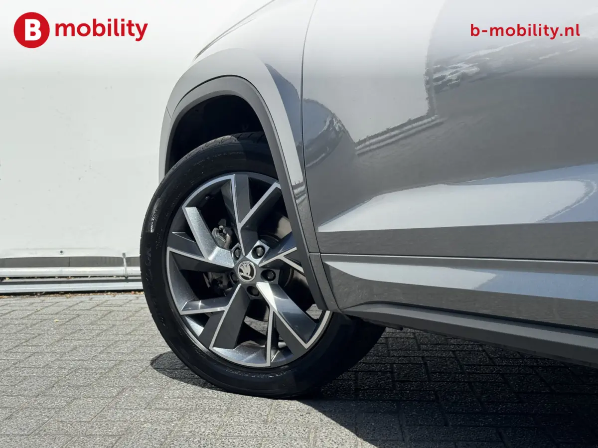 1.5 TSI Sportline Business 150PK DSG Automaat Panoramadak | Achteruitrijcamera | DAB | Stoelverwarming | Sportstoelen