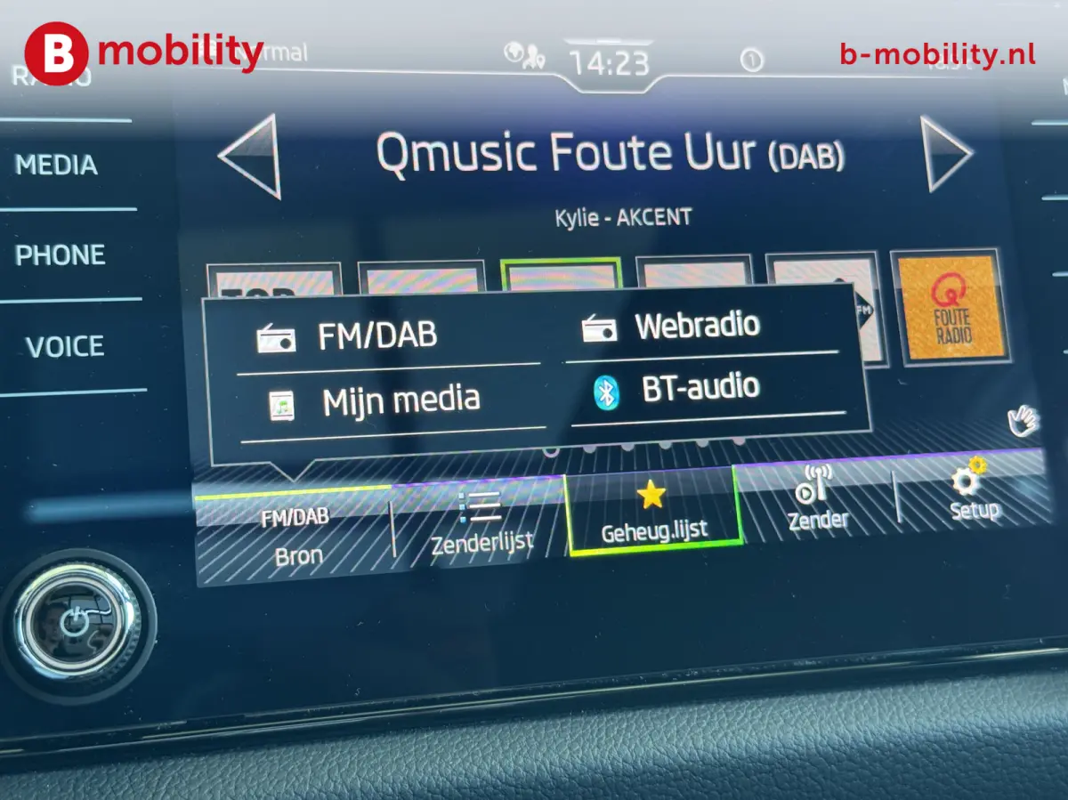 1.5 TSI Sportline Business 150PK DSG Automaat Panoramadak | Achteruitrijcamera | DAB | Stoelverwarming | Sportstoelen