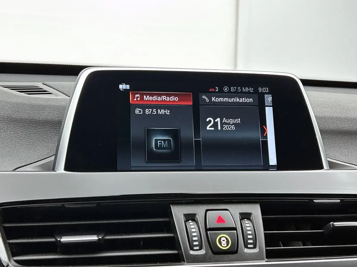 sDrive18i High Executive | Verwarmbare Stoelen & Stuurwiel | Trekhaak | Elektrische Achterklep