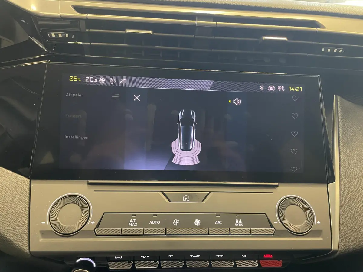 1.6 PHEV 180pk Automaat Active Pack Business Navigatie Apple Carplay/Android Auto PDC VA + Camera 17" LM Velgen Adaptive Cruise Control Full LED Virtual Cockpit