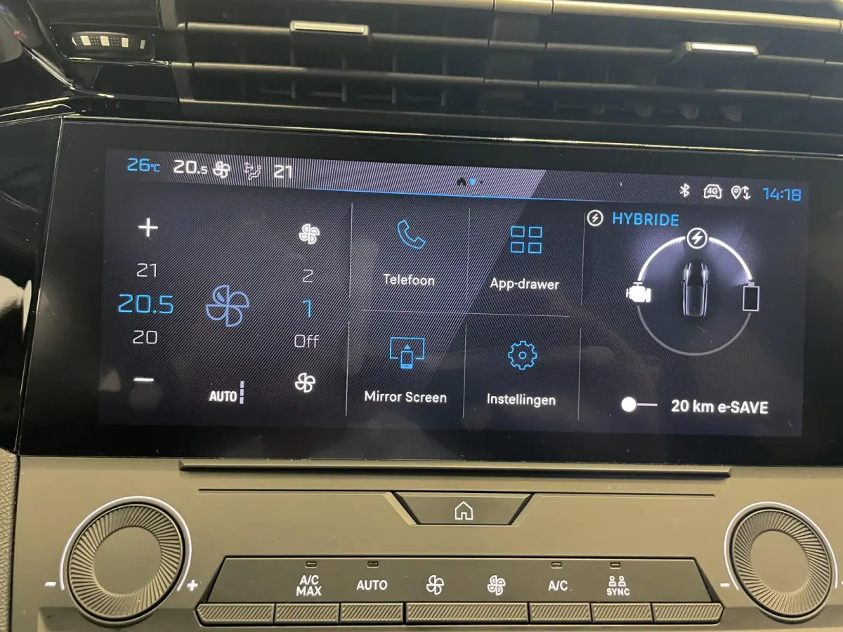 1.6 PHEV 180pk Automaat Active Pack Business Navigatie Apple Carplay/Android Auto PDC VA + Camera 17" LM Velgen Adaptive Cruise Control Full LED Virtual Cockpit