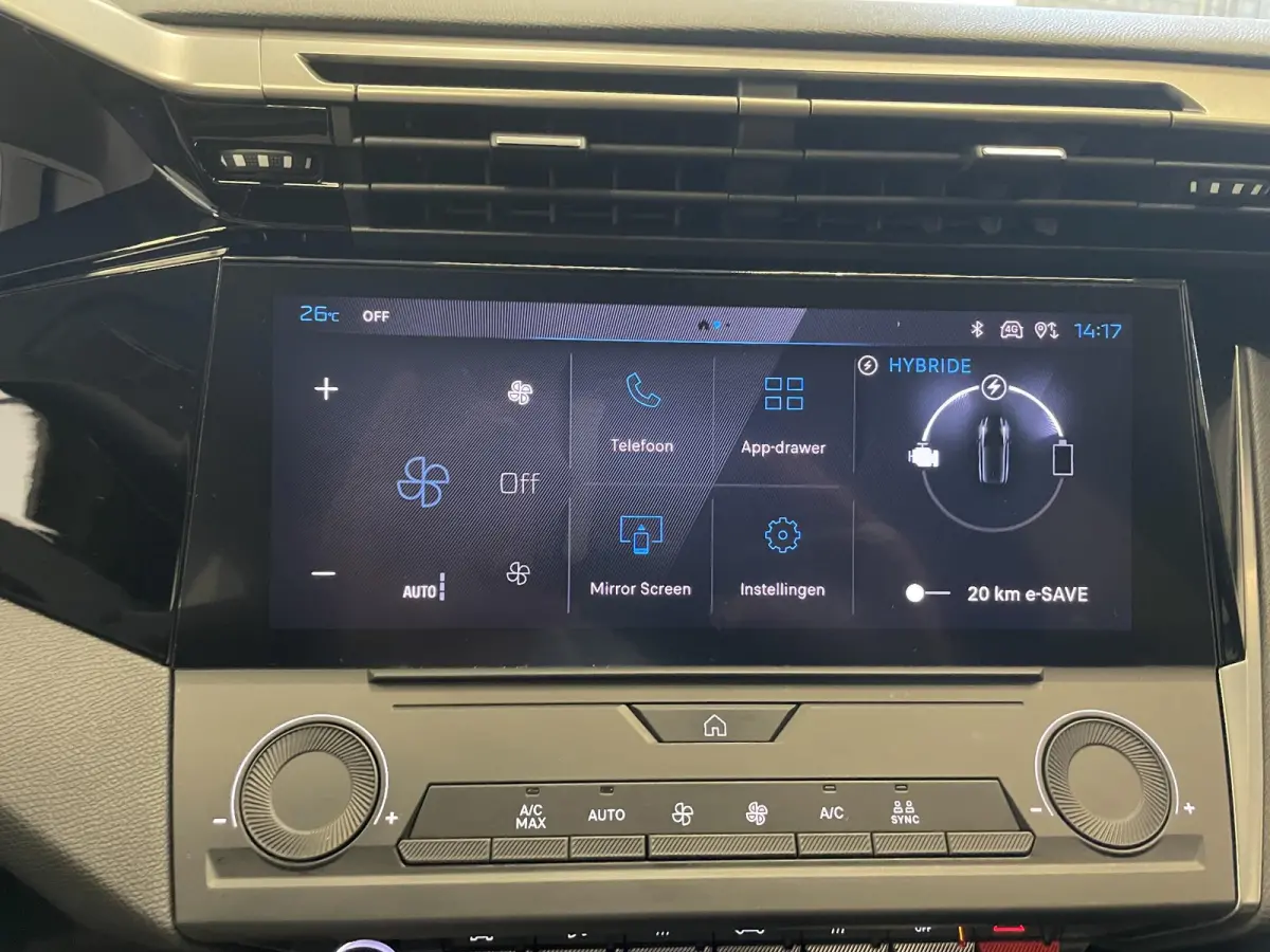 1.6 PHEV 180pk Automaat Active Pack Business Navigatie Apple Carplay/Android Auto PDC VA + Camera 17" LM Velgen Adaptive Cruise Control Full LED Virtual Cockpit