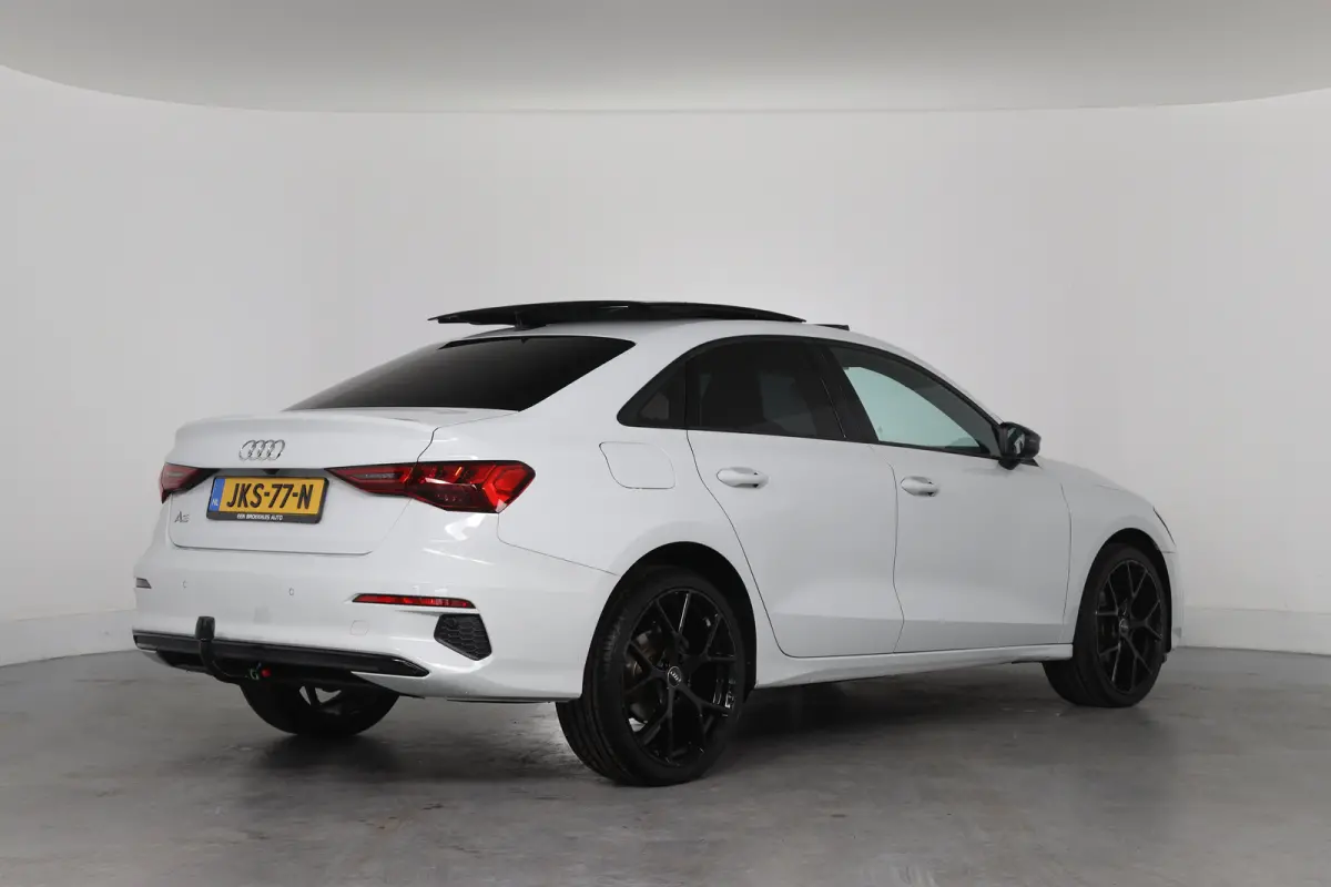 30 TFSI Advanced edition | Open Dak | Afneembare Trekhaak | LED | Sportstoelen | Navi By App | Virtual | Stoelverwarming | Cruise Adaptive | Clima | Parkeersensoren V+A | Keyless