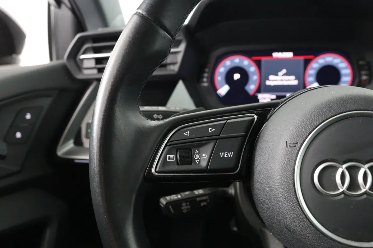 30 TFSI Advanced edition | Open Dak | Afneembare Trekhaak | LED | Sportstoelen | Navi By App | Virtual | Stoelverwarming | Cruise Adaptive | Clima | Parkeersensoren V+A | Keyless