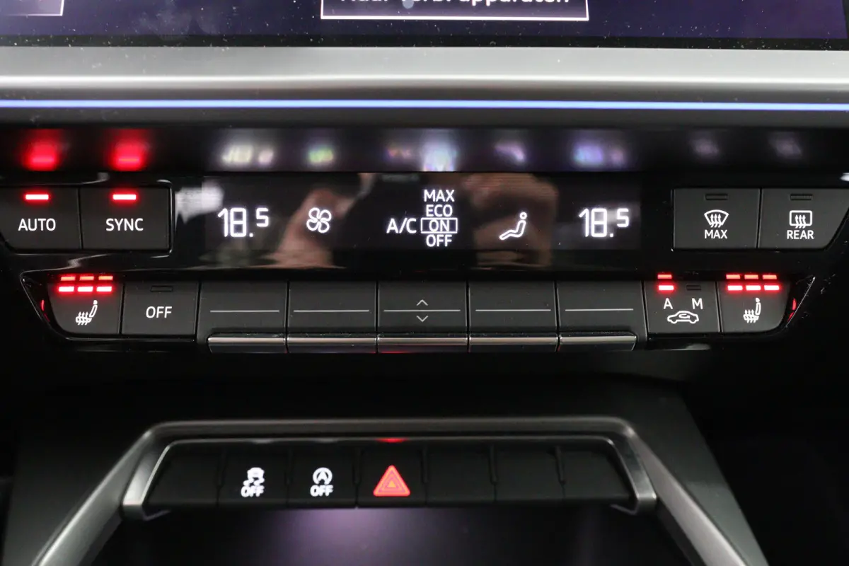 30 TFSI Advanced edition | Open Dak | Afneembare Trekhaak | LED | Sportstoelen | Navi By App | Virtual | Stoelverwarming | Cruise Adaptive | Clima | Parkeersensoren V+A | Keyless