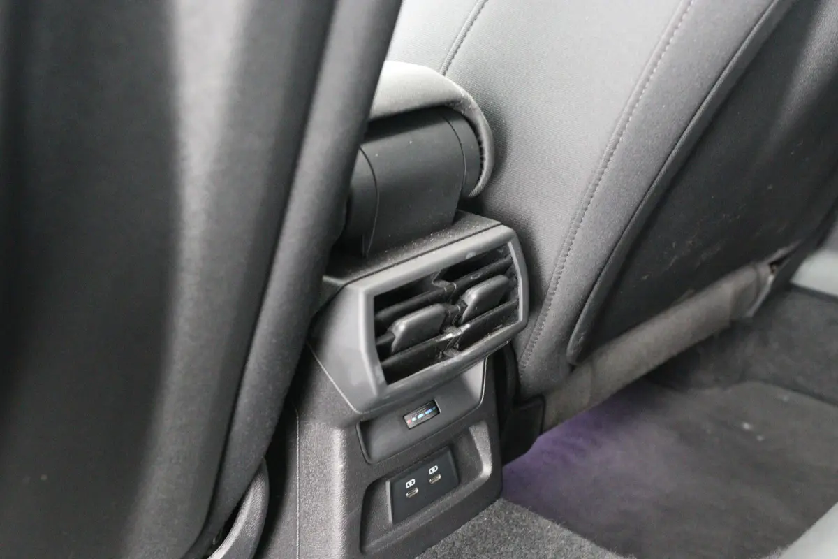 30 TFSI Advanced edition | Open Dak | Afneembare Trekhaak | LED | Sportstoelen | Navi By App | Virtual | Stoelverwarming | Cruise Adaptive | Clima | Parkeersensoren V+A | Keyless