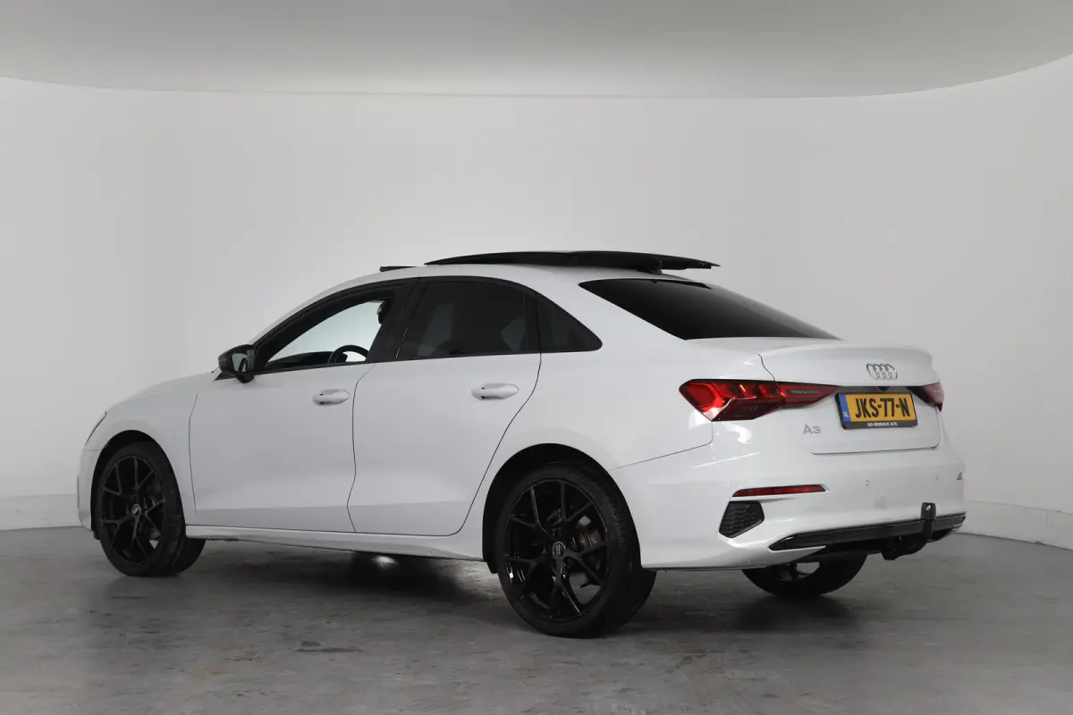30 TFSI Advanced edition | Open Dak | Afneembare Trekhaak | LED | Sportstoelen | Navi By App | Virtual | Stoelverwarming | Cruise Adaptive | Clima | Parkeersensoren V+A | Keyless