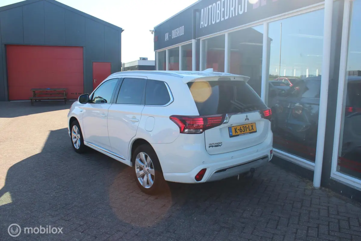 2.4 PHEV Pure Trekhaak/Stoelverwarm/NAP