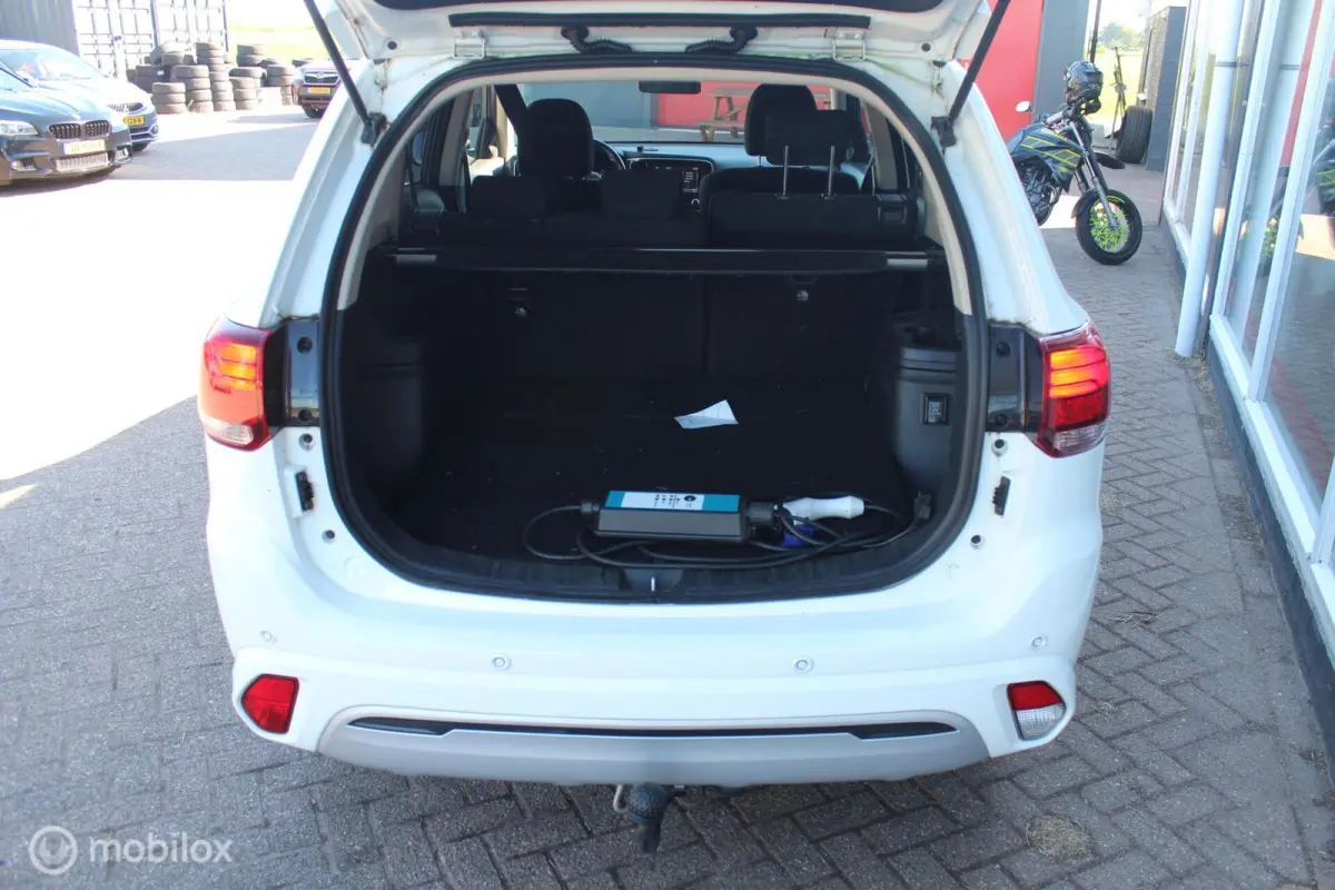 2.4 PHEV Pure Trekhaak/Stoelverwarm/NAP