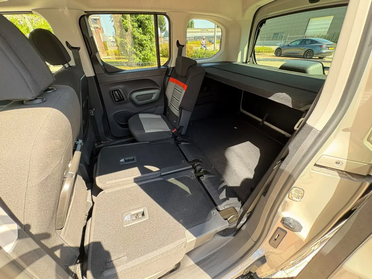 1.2 PureTech XTR GARANTIE! BOM-VOL-OPTIES WEINIG KM! AUTOMAAT