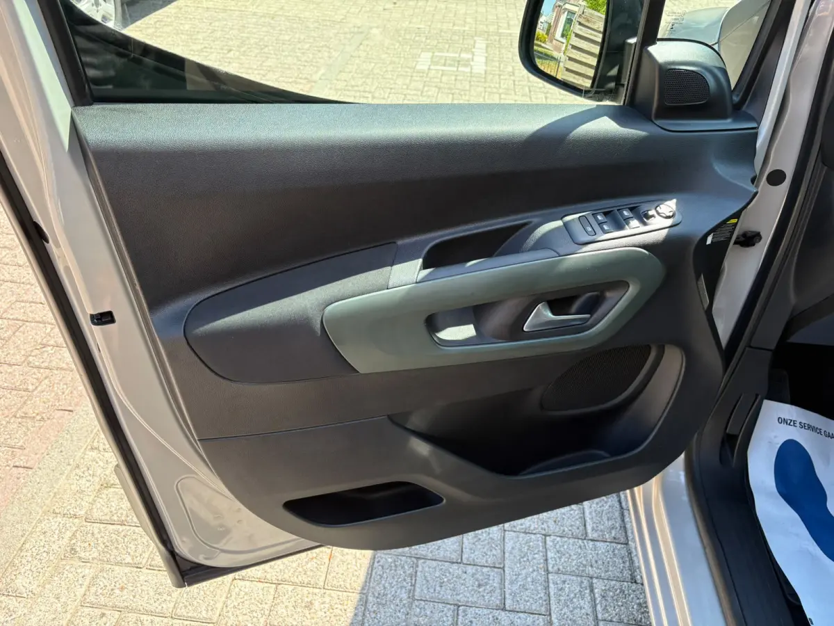 1.2 PureTech XTR GARANTIE! BOM-VOL-OPTIES WEINIG KM! AUTOMAAT