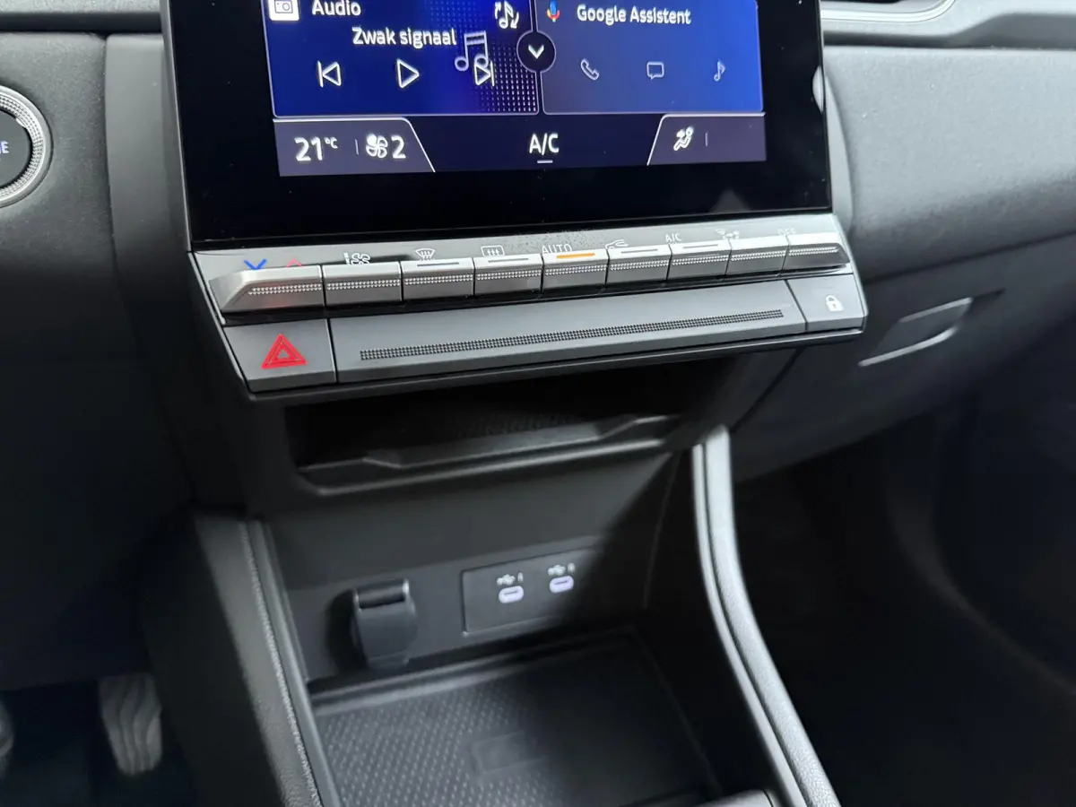 techno full hybrid E-Tech 160 | Google Navigatie | Achteruitrijcamera | Apple CarPlay |