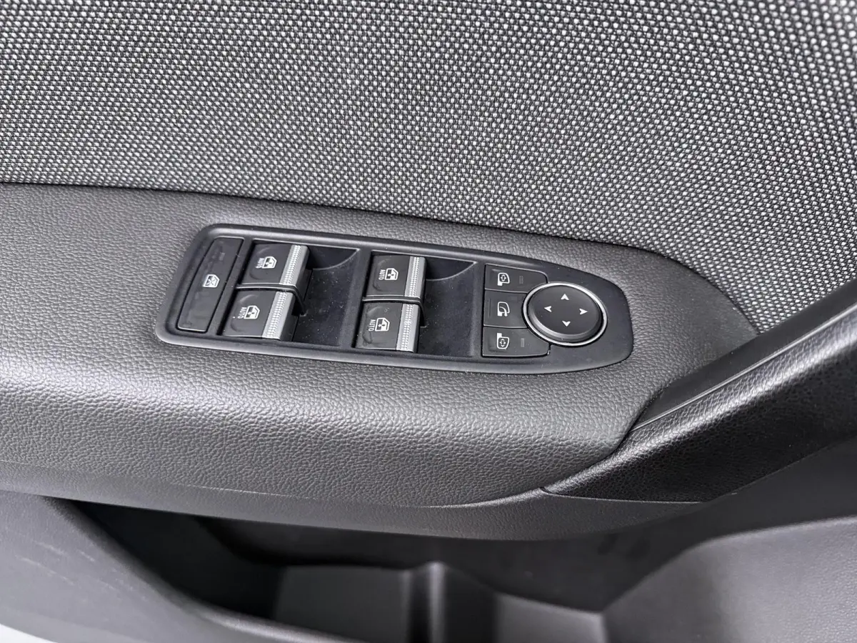 techno full hybrid E-Tech 160 | Google Navigatie | Achteruitrijcamera | Apple CarPlay |