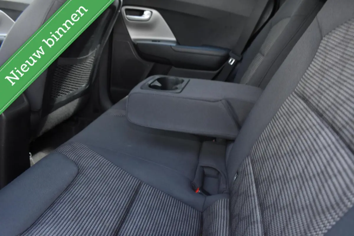 1.6 GDi Hybrid First Edition NAVIGATIE/TREKHAAK/CAMERA/ETC.!