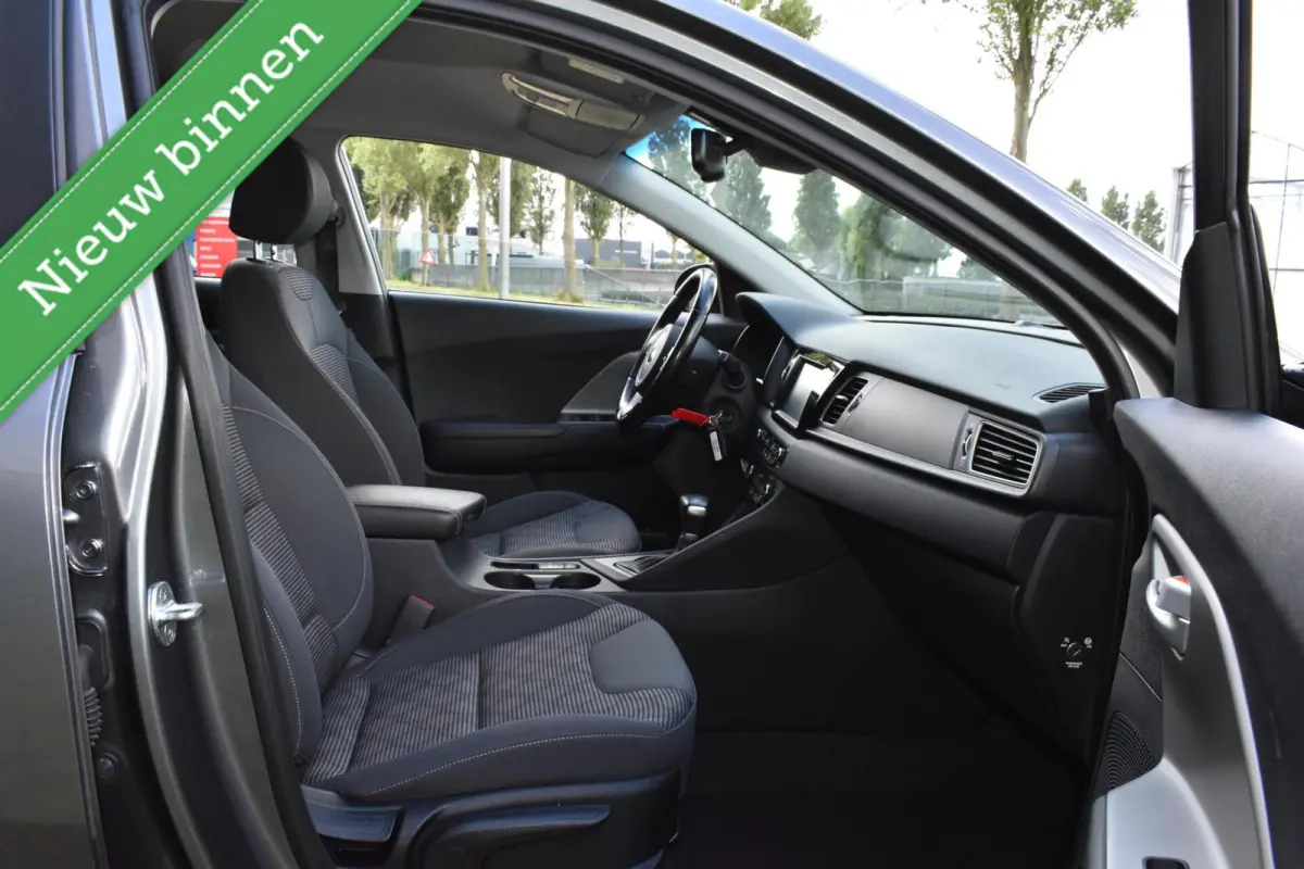 1.6 GDi Hybrid First Edition NAVIGATIE/TREKHAAK/CAMERA/ETC.!