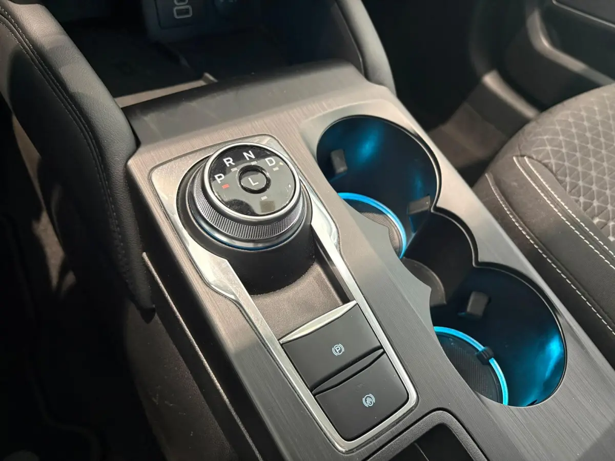 2.5 PHEV Titanium ALL WEATHER BANDEN | APPLE CARPLAY | ELEKTRISCH WEGKLAPBARE TREKHAAK | CRUISE CONTROL | DEALER ONDERHOUDEN