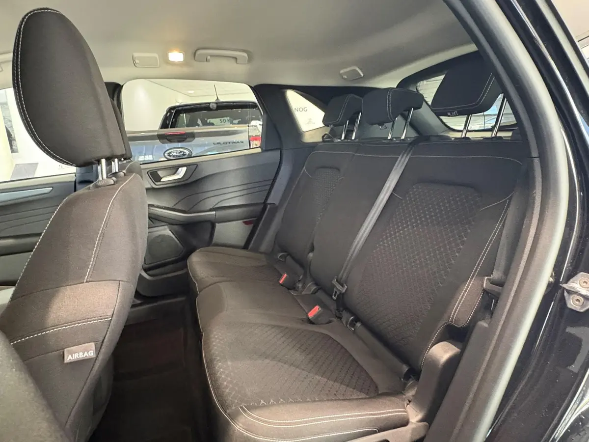 2.5 PHEV Titanium ALL WEATHER BANDEN | APPLE CARPLAY | ELEKTRISCH WEGKLAPBARE TREKHAAK | CRUISE CONTROL | DEALER ONDERHOUDEN