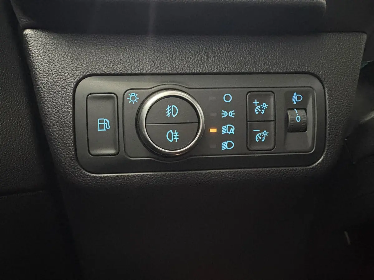 2.5 PHEV Titanium ALL WEATHER BANDEN | APPLE CARPLAY | ELEKTRISCH WEGKLAPBARE TREKHAAK | CRUISE CONTROL | DEALER ONDERHOUDEN
