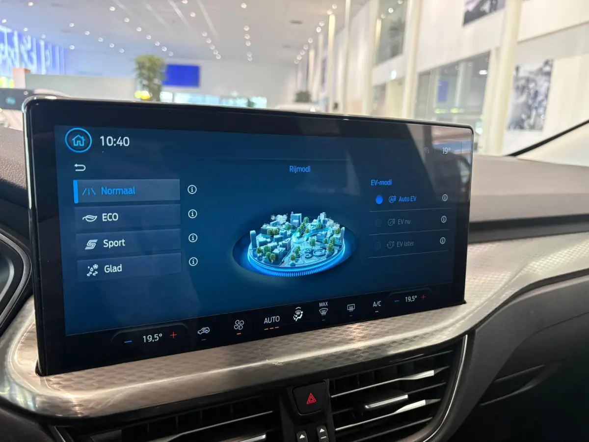 2.5 PHEV Titanium ALL WEATHER BANDEN | APPLE CARPLAY | ELEKTRISCH WEGKLAPBARE TREKHAAK | CRUISE CONTROL | DEALER ONDERHOUDEN