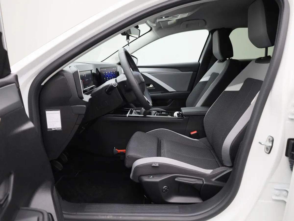 1.2 Turbo Edition | 110pk | 40.000km | Apple Carplay/Android Auto | Parkeersensoren Voor + Achter |