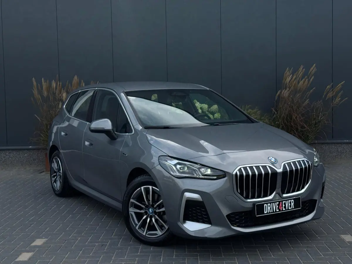 225e xDrive M PACK M24 LEDER|NAVI|LED|CR CONTROL|CAMERA