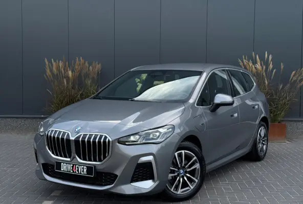 225e xDrive M PACK M24 LEDER|NAVI|LED|CR CONTROL|CAMERA