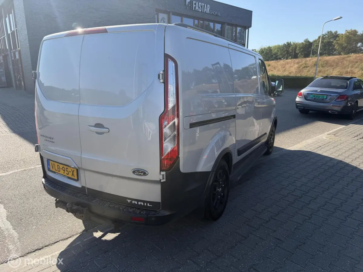 300 2.0 TDCI L1H1 Trail koel auto