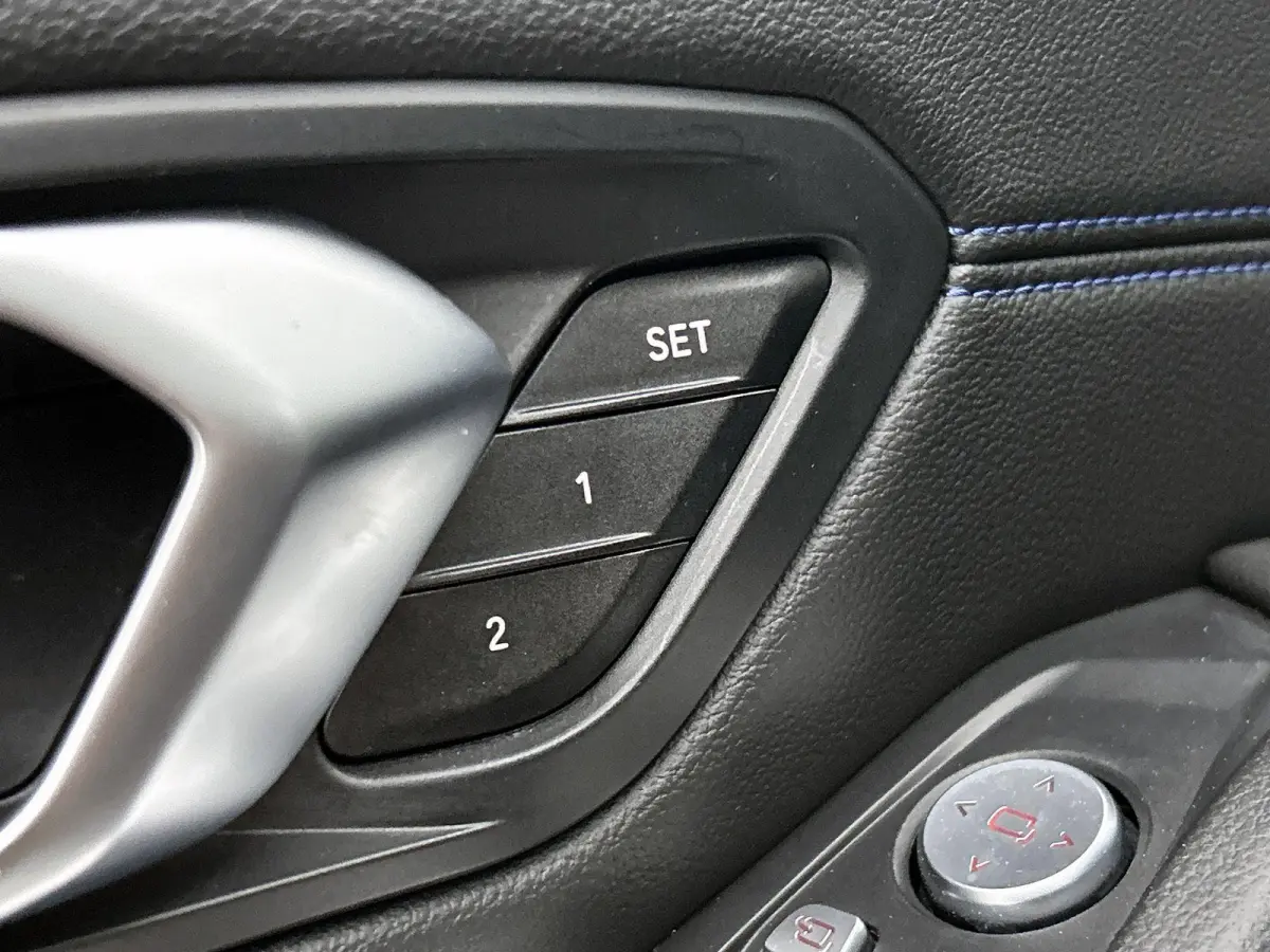 M340i xDrive High Executive | PANORAMADAK | 360 CAMERA | SPORTSTOELEN | HEAD UP | APPLE CARPLAY - ANDROID AUTO | MEMORY | ELEKTRISCHE KOFFERKLEP | HARMAN KARDON | STOELVERWARMING | ADAPTIVE 