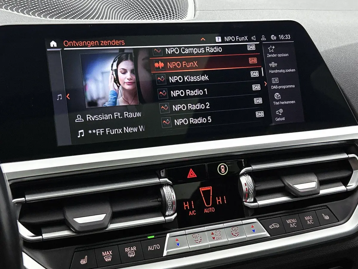 M340i xDrive High Executive | PANORAMADAK | 360 CAMERA | SPORTSTOELEN | HEAD UP | APPLE CARPLAY - ANDROID AUTO | MEMORY | ELEKTRISCHE KOFFERKLEP | HARMAN KARDON | STOELVERWARMING | ADAPTIVE 