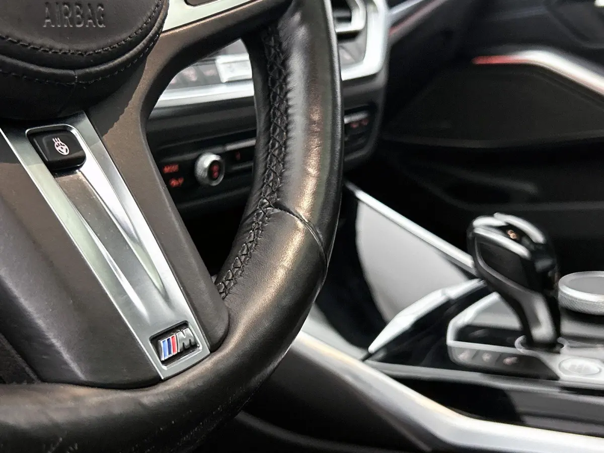 M340i xDrive High Executive | PANORAMADAK | 360 CAMERA | SPORTSTOELEN | HEAD UP | APPLE CARPLAY - ANDROID AUTO | MEMORY | ELEKTRISCHE KOFFERKLEP | HARMAN KARDON | STOELVERWARMING | ADAPTIVE 