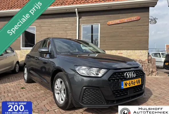 25 TFSI Pro Line NL-AUTO NAP CARPLAY ETC