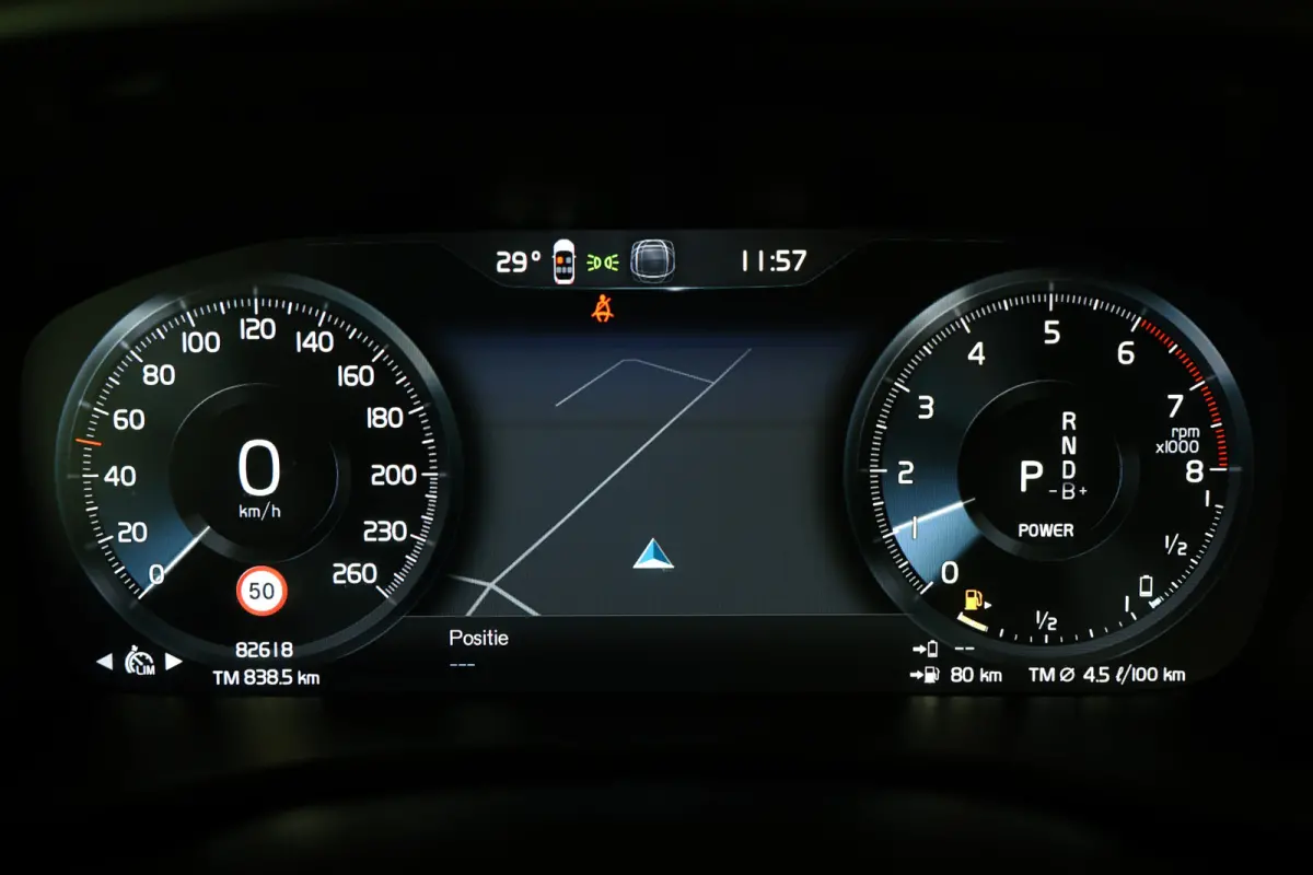1.5 T5 R-Design AVM H&K CARPLAY MEMORY NAVI CLIMA ACC CAMERA STOELVW '22