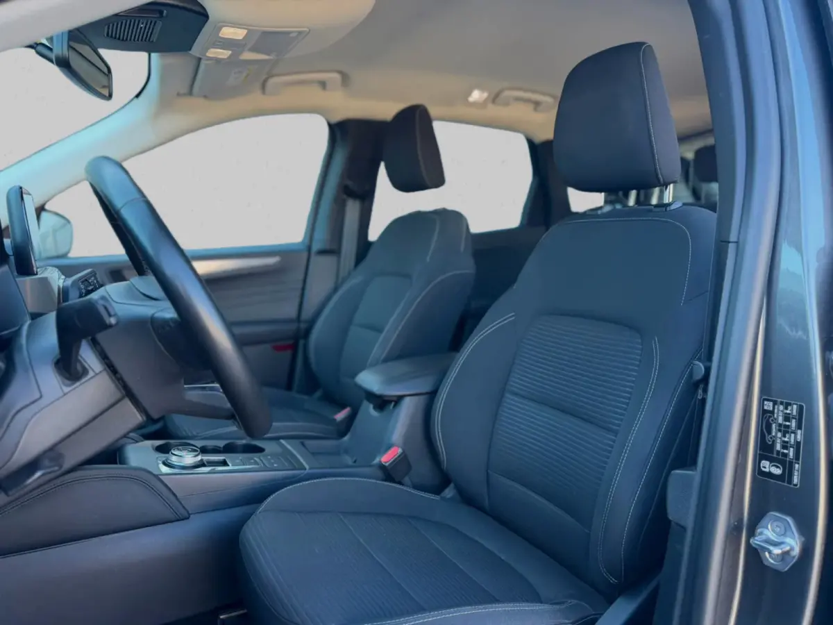 2.5 PHEV Titanium(Goed OnderH, Navi, Parkeersensor V+A, Cruise Con, Digitale Dash, Etc)