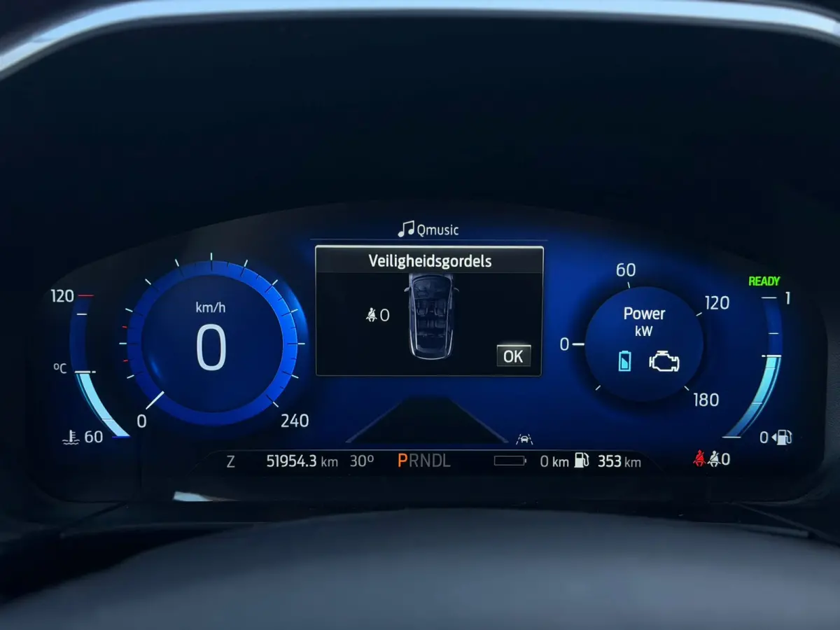 2.5 PHEV Titanium(Goed OnderH, Navi, Parkeersensor V+A, Cruise Con, Digitale Dash, Etc)