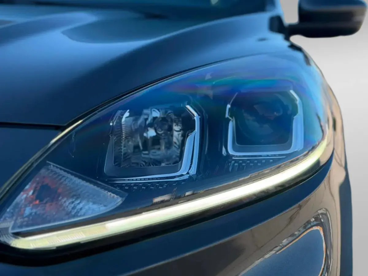 2.5 PHEV Titanium(Goed OnderH, Navi, Parkeersensor V+A, Cruise Con, Digitale Dash, Etc)